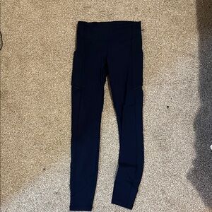 Sz 4 Lululemon navy 28” running leggings